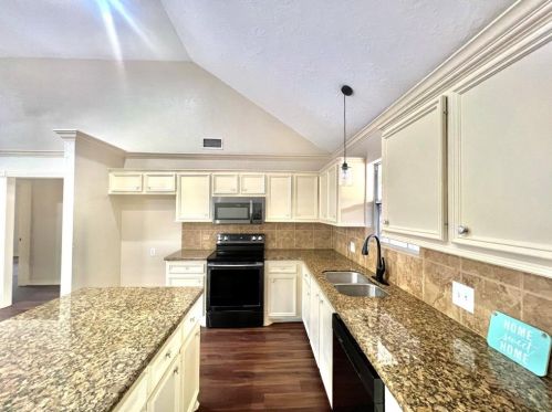 14385 Old Humble Pipeline Rd, Conroe, TX 77302-4432