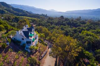 108 Farnham Rd, Ojai, CA 93023-1759