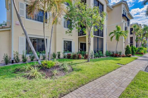 3018 Alcazar Pl, West Palm Beach, FL 33410-2874