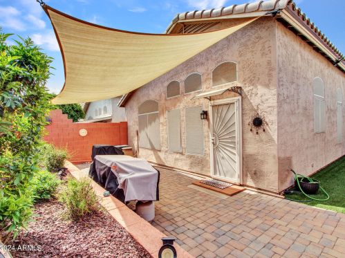 19809 49 Ave, Glendale AZ  85304-4311 exterior