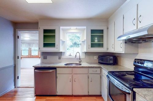 46 Sabin St, Putnam CT  06260-1842 exterior