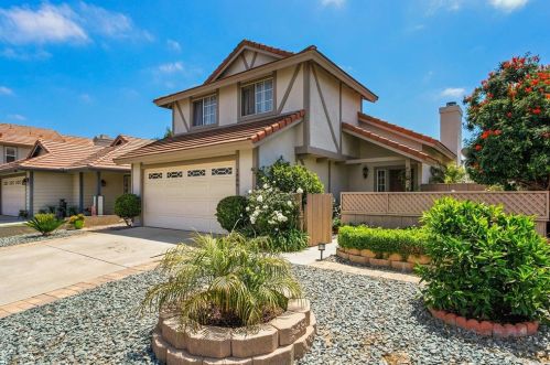 1886 Burnt Maple Way, Vista, CA 92081-7357