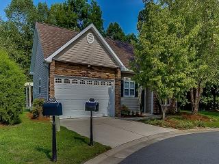 5860 Regent Village Dr, Winston Salem NC  27103-6070 exterior