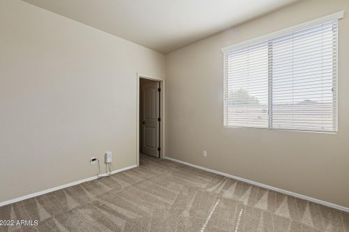 4031 Torrey Pne Ln, Chandler AZ  85249-3871 exterior