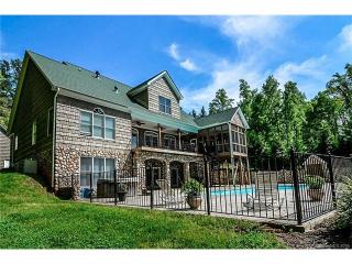 130 Hidden Harbor Rd, Mooresville, NC 28117-8810