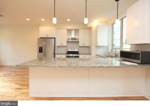 2652 Collins St, Philadelphia PA  19125-1408 exterior