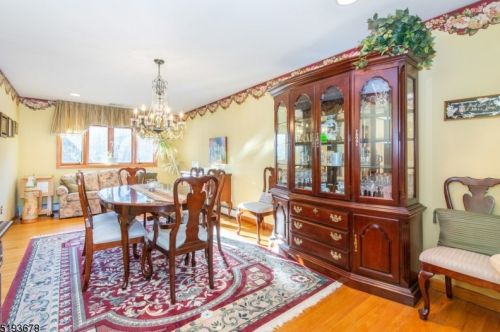 40 Jacobus Ave, Little Falls NJ  07424-2305 exterior