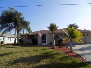 610 16th Ter, Cape Coral FL  33909-5507 exterior