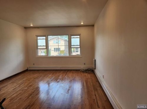 108 2nd St, Palisades Park NJ  07650-1504 exterior