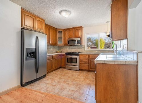 6530 Old Redwood Hwy, Santa Rosa CA  95403-1480 exterior