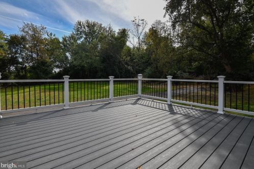 380 Ivy Mills Rd, Glen Mills PA  19342-1424 exterior