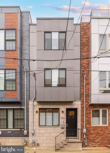 1311 Bouvier St, Philadelphia PA  19146-4702 exterior
