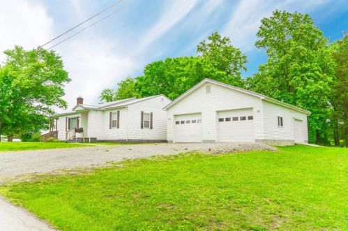 537 1st St, Lynx, OH 45693-1512