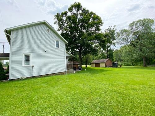 603 Centertown Rd, Grove City, PA 16127-4923