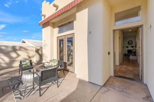 54450 Avenida Alvarado, La Quinta CA  92253-3690 exterior