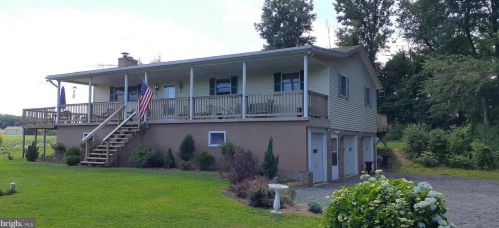 69 Dohners Rd, Schuylkill Haven, PA 17972-8969