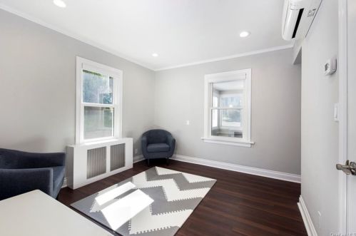 61 Grant Pl, Thornwood NY  10594-1435 exterior