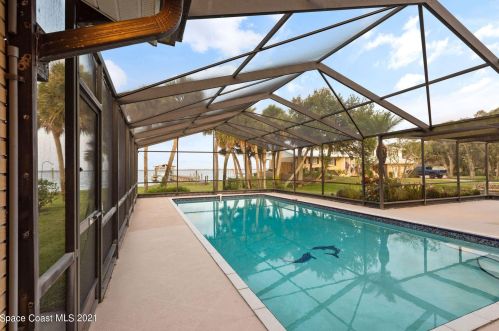 3616 Indian Riv Dr, Cocoa FL 32926-8705 exterior