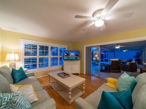 408 Flamingo Ave, Naples FL  34108-2111 exterior
