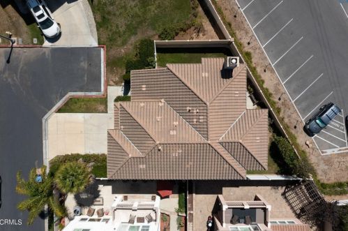 871 Coronado Cir, Santa Paula CA  93060-1666 exterior