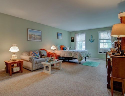 7 Lenox St, Somersworth NH  03878-1849 exterior