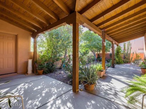 10333 Shipley Ln, Tucson, AZ 85747-5914