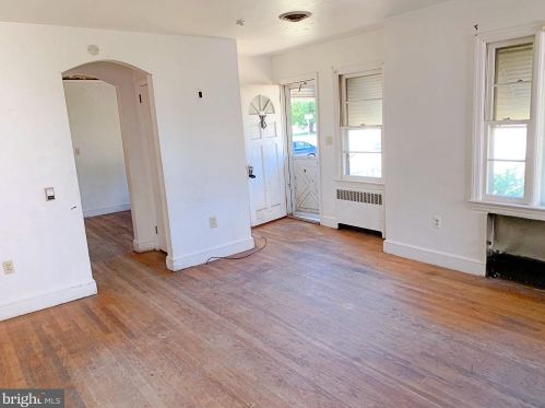 16902 Dupont Hwy, Harrington DE  19952-2476 exterior