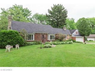 3860 Kintor Dr, Roaming Shores, OH 44085-9645