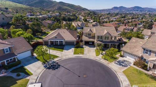 17089 Bluff Vista Ct, Riverside CA 92503-8715 exterior