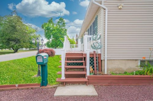 180 Audley Ct, Copiague, NY 11726-4442