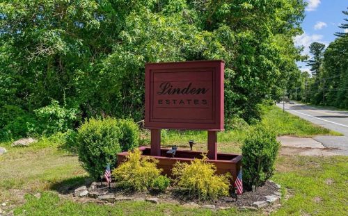 55 Linden Ln, West Greenwich RI  02817-2169 exterior