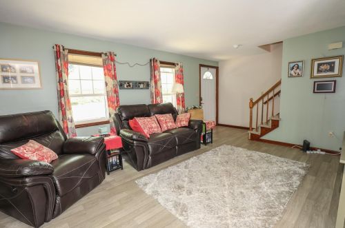 766 Fremont Rd, Chester, NH 03036-4182