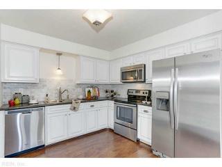 648 Willow Bend Dr, Chesapeake, VA 23323-1069
