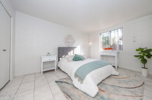 4040 Lazy Palm Dr, Tucson AZ 85730-3817 exterior