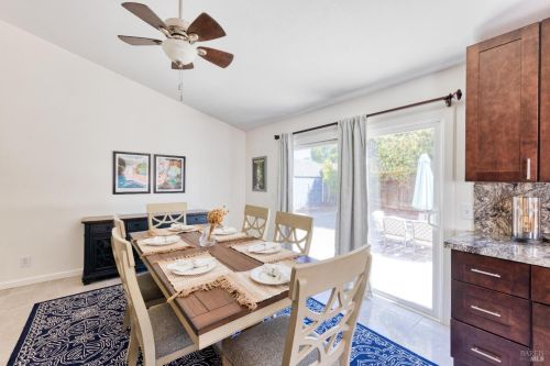 2355 Maria Luz Ct, Santa Rosa CA  95401-6432 exterior