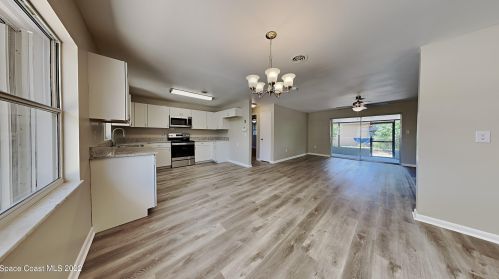 2741 Sherwood Dr, Titusville, FL 32796-3736