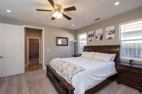 2440 Greenboro St, Turlock CA  95382-1433 exterior