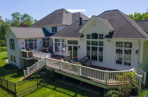 109 Peria Dr, Rocky Hill CT  06067-1741 exterior