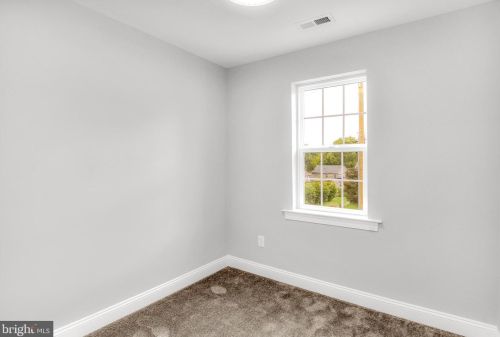 706 Hornblende Ave, Kennett Sq PA  19348-3614 exterior