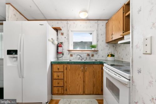 155 Whippoorwill Way, West Deptford NJ  08051-1383 exterior