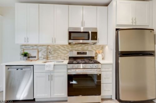 8 Emerson Pl, Montclair NJ  07043-1510 exterior