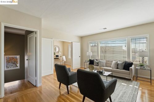 336 45 St, Oakland CA 94609-2025 exterior