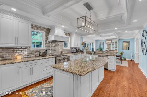 1101 Riverview Dr, Brielle NJ 08730-1121 exterior