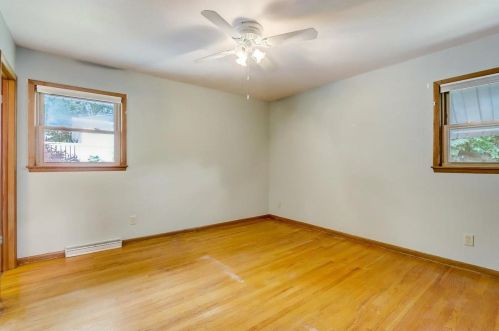 2022 116, Milwaukee WI 53226-2104 exterior