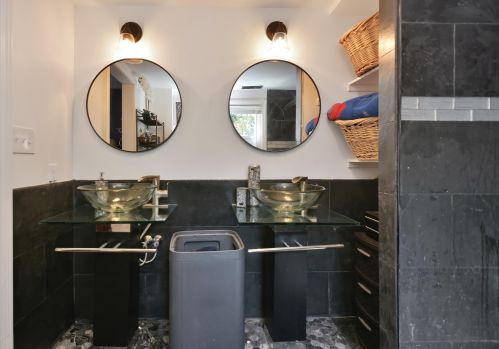 32 Fairview Ave, Nashua NH 03060-4105 exterior