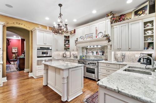 1512 Sonoma Ct, Crown Point IN 46307-2687 exterior