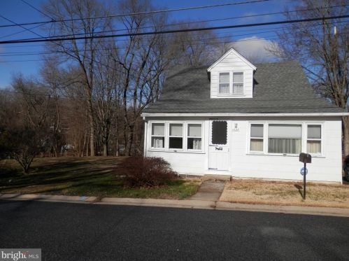1628 Cherry St, Boothwyn, PA 19061-3010