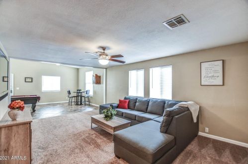 259 80th St, Mesa, AZ 85207-7506