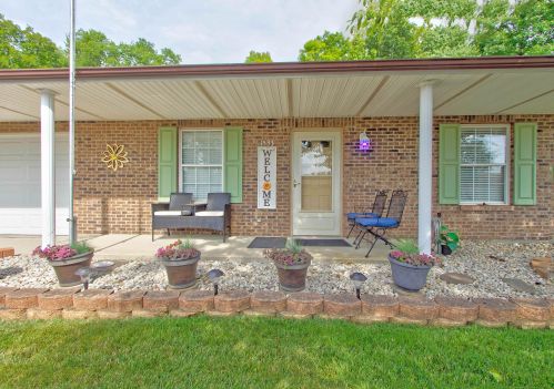 1533 Hawke St, Bellefontaine OH  43311-9649 exterior