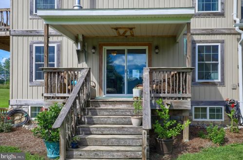 1109 Upper Van Reed Rd, Dauberville PA  19533-9342 exterior
